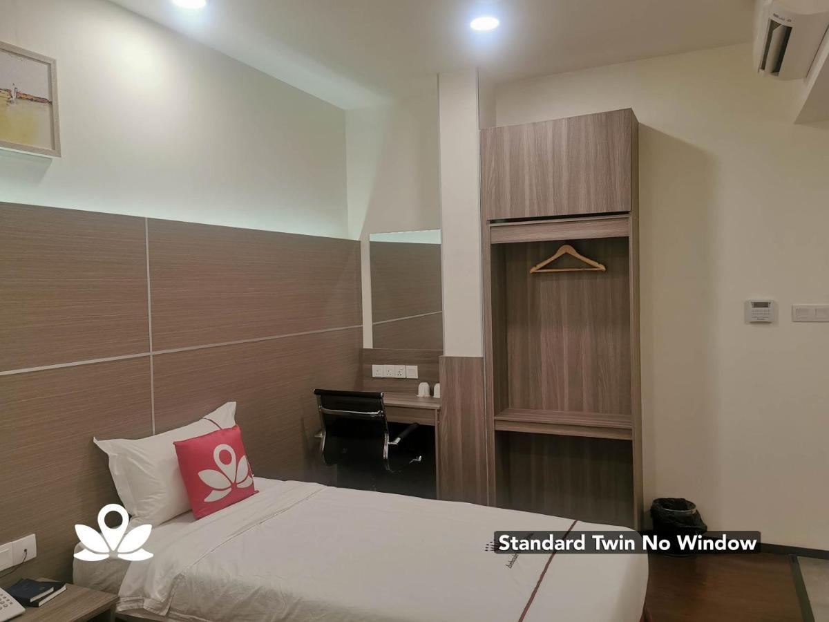 בינטולו Zen Rooms Ambassador Residence מראה חיצוני תמונה