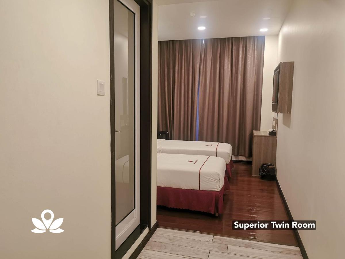 בינטולו Zen Rooms Ambassador Residence מראה חיצוני תמונה
